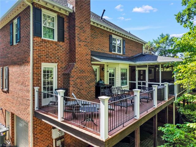1000 Greenhurst Road, Winston-salem, NC 27104