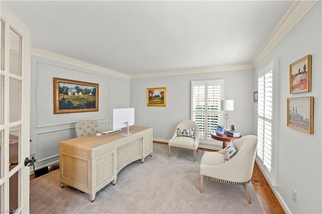 1000 Greenhurst Road, Winston-salem, NC 27104