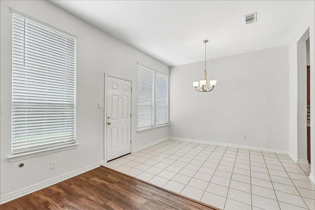 2204 Perkins Crossing Drive, Conroe, TX 77304