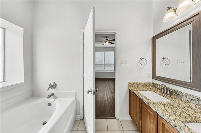 2204 Perkins Crossing Drive, Conroe, TX 77304