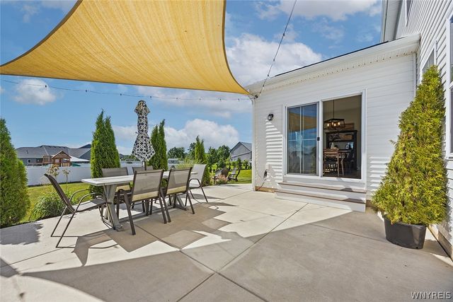 554 Pavement Road, Lancaster, NY 14086