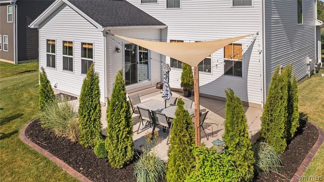 554 Pavement Road, Lancaster, NY 14086