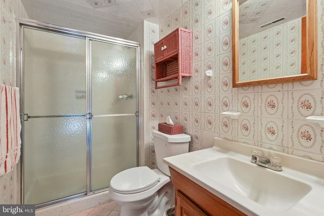 88 TUDOR DR, Hamilton, NJ 08690