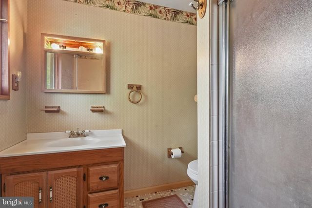 88 TUDOR DR, Hamilton, NJ 08690