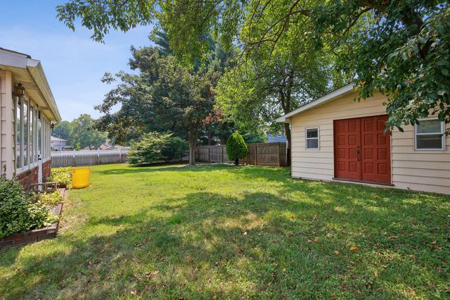 88 TUDOR DR, Hamilton, NJ 08690