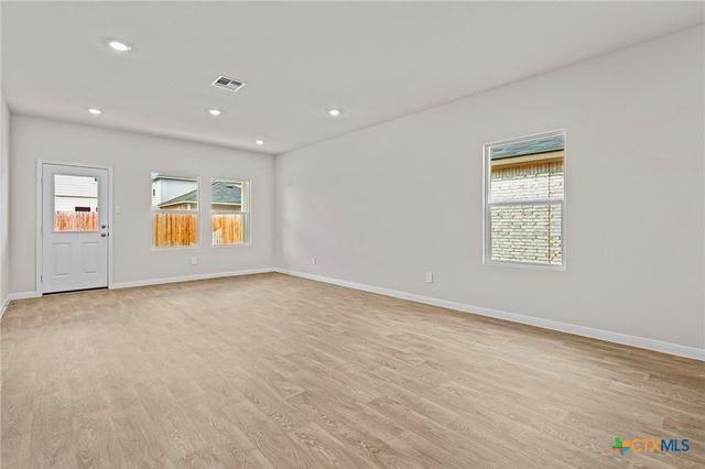 313 New Albany Lane, San Marcos, TX 78666
