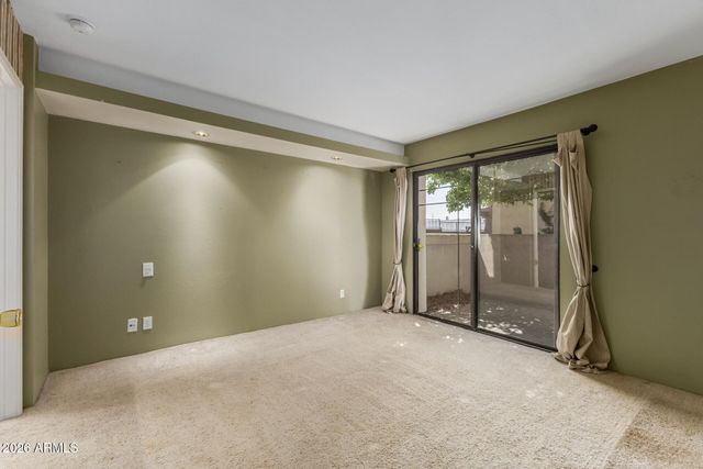 5035 N 10TH Place 107, Phoenix, AZ 85014