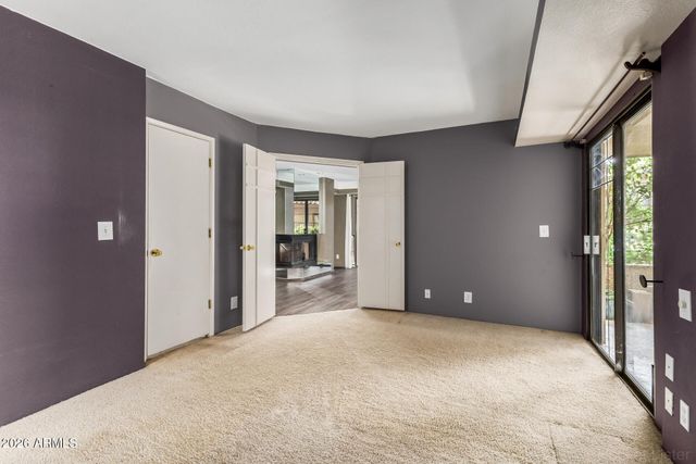 5035 N 10TH Place 107, Phoenix, AZ 85014