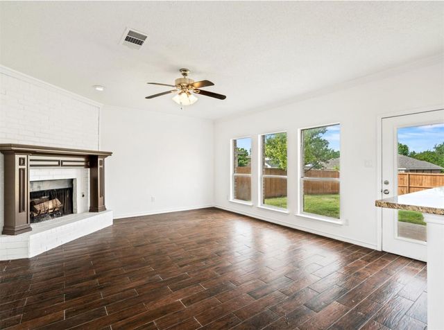 2922 Tree Line Road, Garland, TX 75040