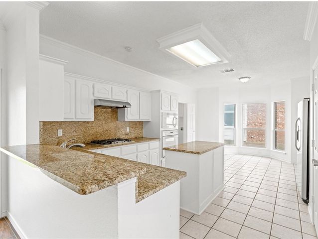 2922 Tree Line Road, Garland, TX 75040