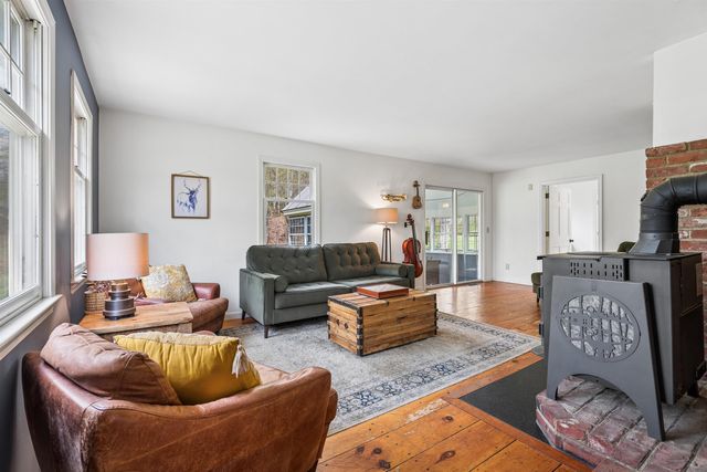 2605 Cox District Road, Woodstock, VT 05091