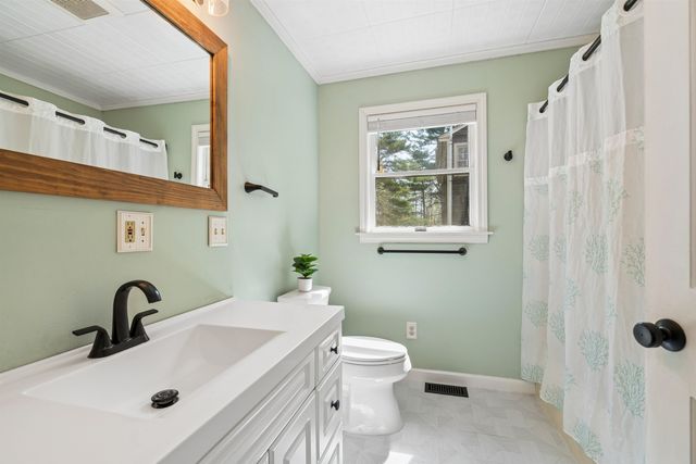 2605 Cox District Road, Woodstock, VT 05091