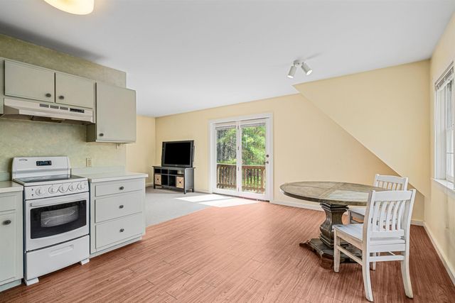 2605 Cox District Road, Woodstock, VT 05091