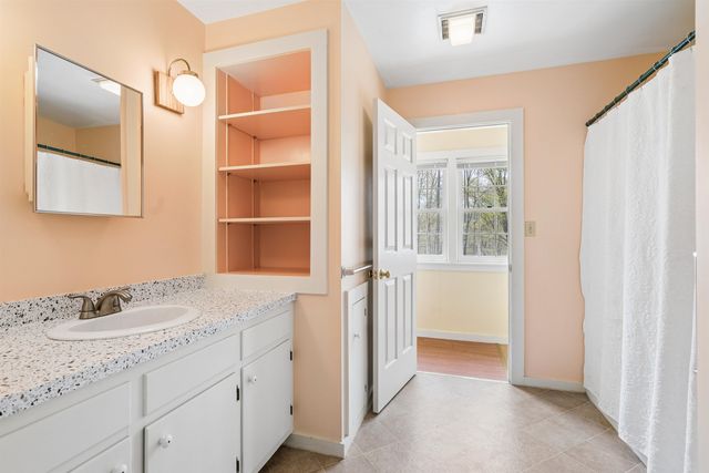 2605 Cox District Road, Woodstock, VT 05091