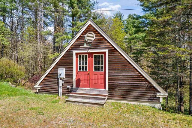 2605 Cox District Road, Woodstock, VT 05091