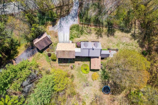 2605 Cox District Road, Woodstock, VT 05091