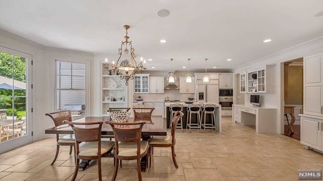 71 Rolling Ridge Road, Upper Saddle River, NJ 07458