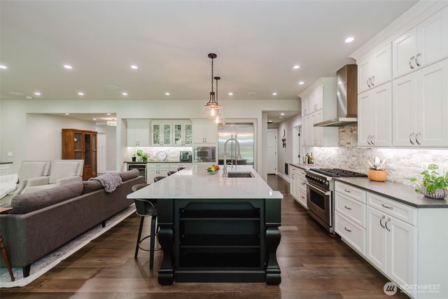 10362 Capistrano Place NE, Poulsbo, WA 98370