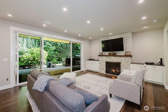 10362 Capistrano Place NE, Poulsbo, WA 98370