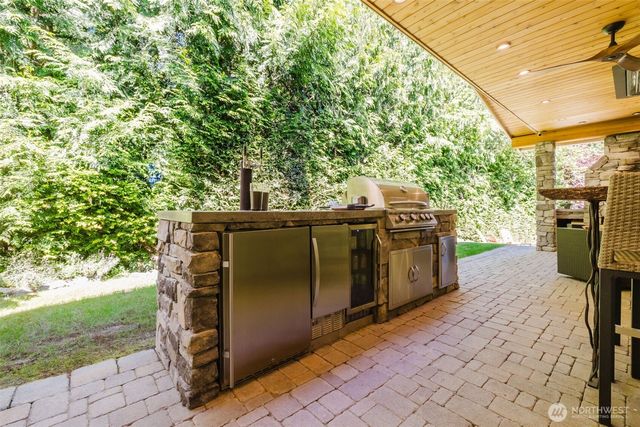 10362 Capistrano Place NE, Poulsbo, WA 98370