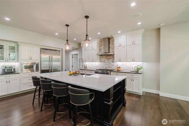 10362 Capistrano Place NE, Poulsbo, WA 98370