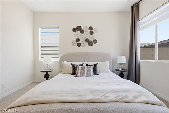 847 Eaton Falls Street, Henderson, NV 89011