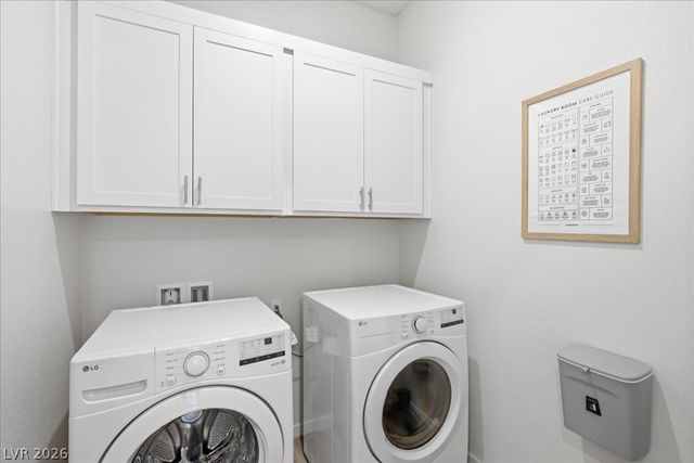 847 Eaton Falls Street, Henderson, NV 89011