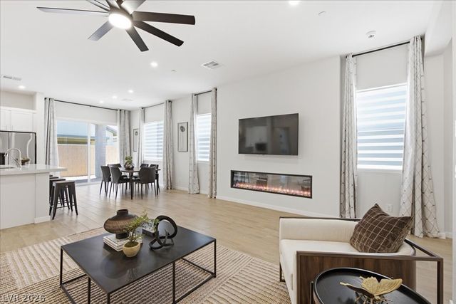 847 Eaton Falls Street, Henderson, NV 89011