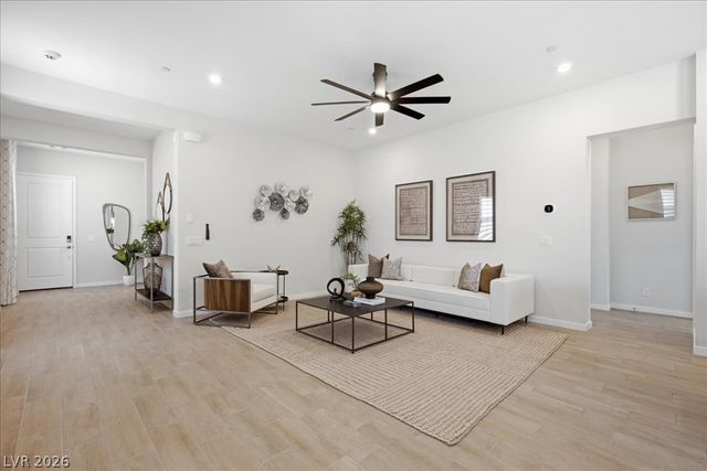 847 Eaton Falls Street, Henderson, NV 89011