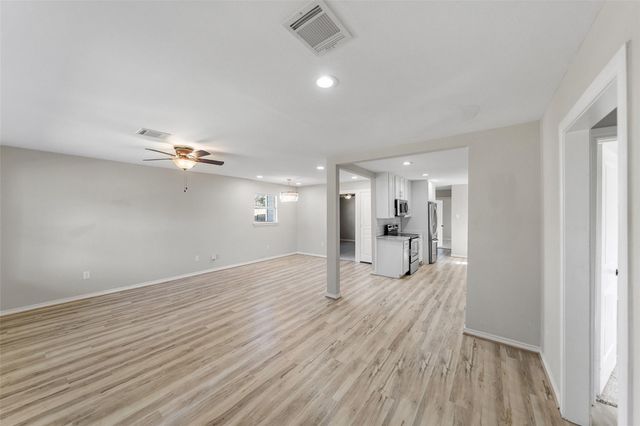 7019 Sur Court, Houston, TX 77033