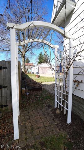 1652 14th Street, Cuyahoga Falls, OH 44223