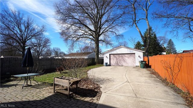 1652 14th Street, Cuyahoga Falls, OH 44223