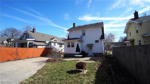 1652 14th Street, Cuyahoga Falls, OH 44223