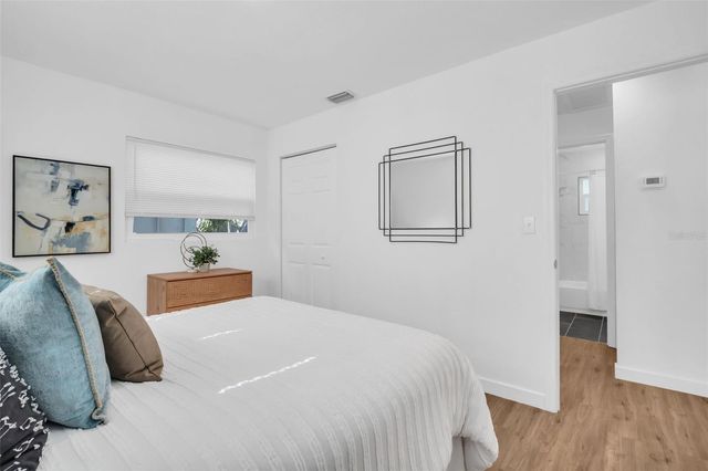 6055 7TH AVENUE S, St Petersburg, FL 33707