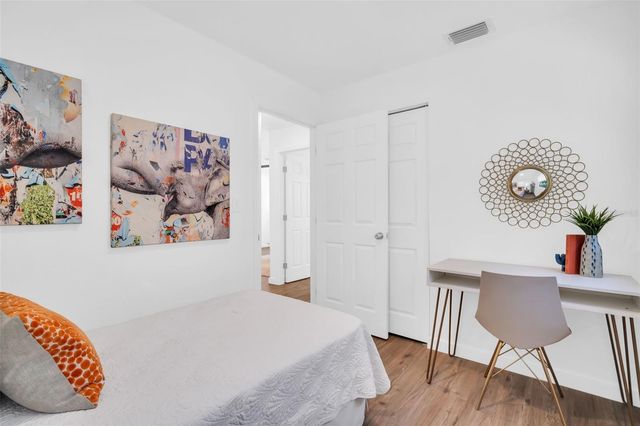 6055 7TH AVENUE S, St Petersburg, FL 33707