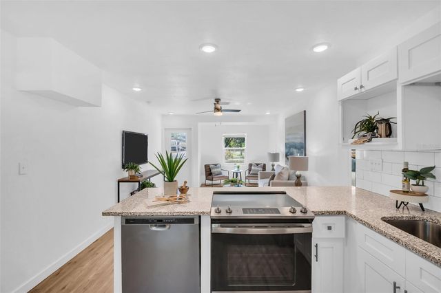 6055 7TH AVENUE S, St Petersburg, FL 33707