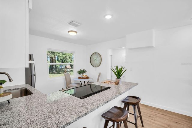 6055 7TH AVENUE S, St Petersburg, FL 33707