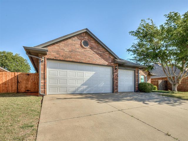 2805 NW 166th Street, Edmond, OK 73012