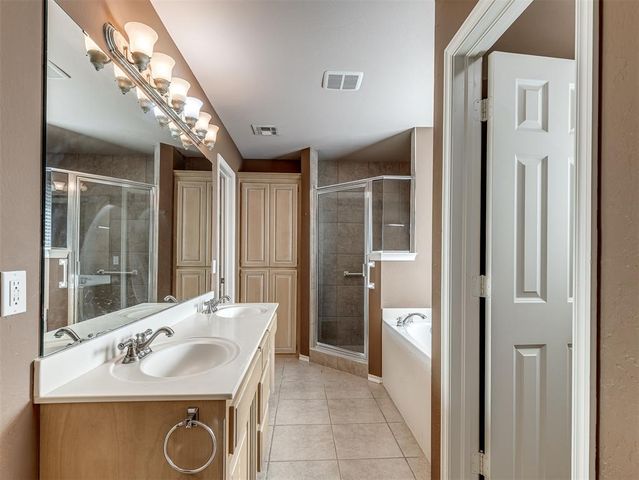 2805 NW 166th Street, Edmond, OK 73012