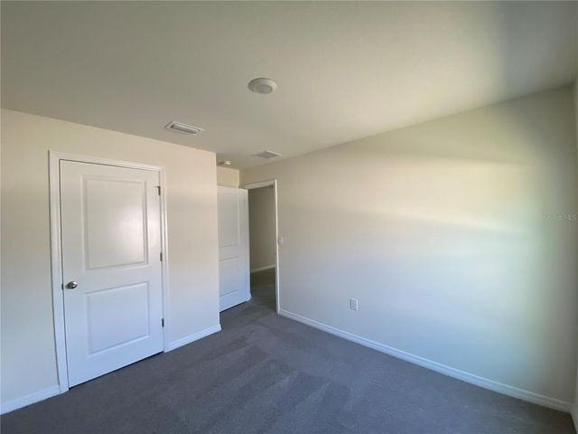 492 HICKORY COURSE LOOP, Ocala, FL 34472
