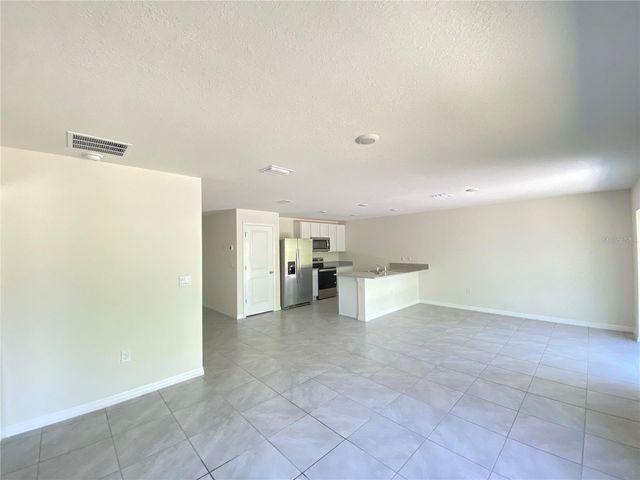 492 HICKORY COURSE LOOP, Ocala, FL 34472