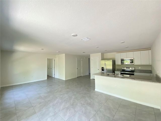 492 HICKORY COURSE LOOP, Ocala, FL 34472