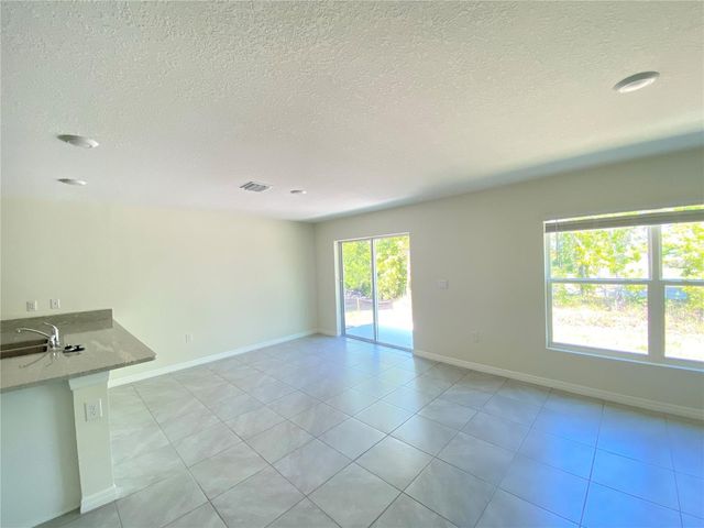 492 HICKORY COURSE LOOP, Ocala, FL 34472
