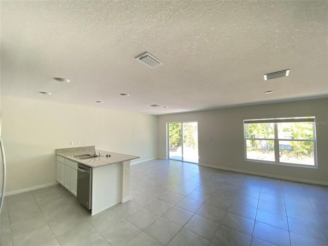 492 HICKORY COURSE LOOP, Ocala, FL 34472