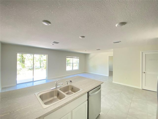 492 HICKORY COURSE LOOP, Ocala, FL 34472