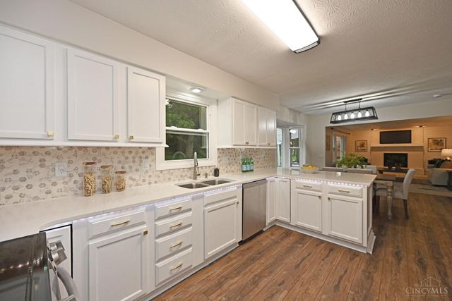 10174 Amberwood Court, West Chester, OH 45241
