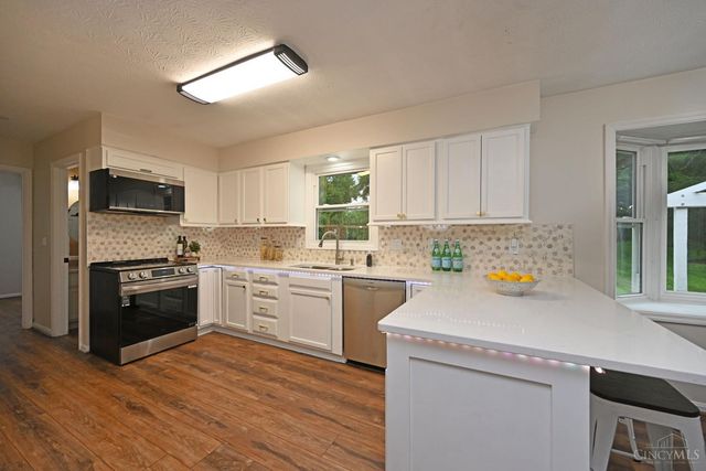 10174 Amberwood Court, West Chester, OH 45241