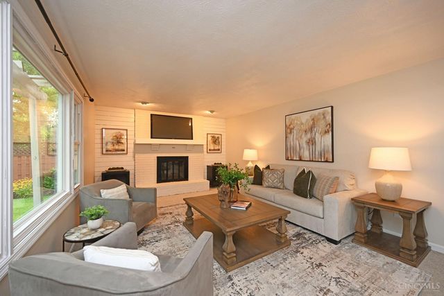 10174 Amberwood Court, West Chester, OH 45241