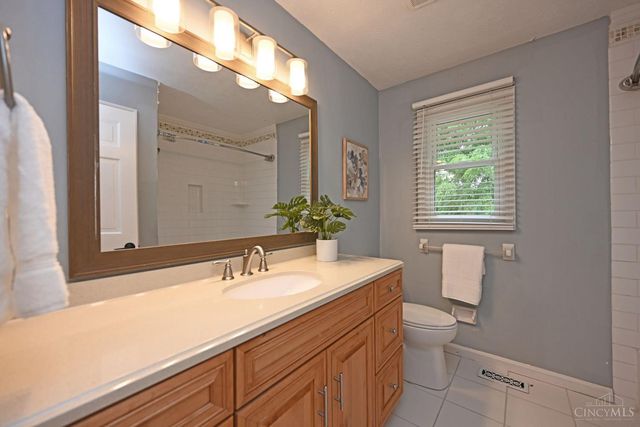 10174 Amberwood Court, West Chester, OH 45241