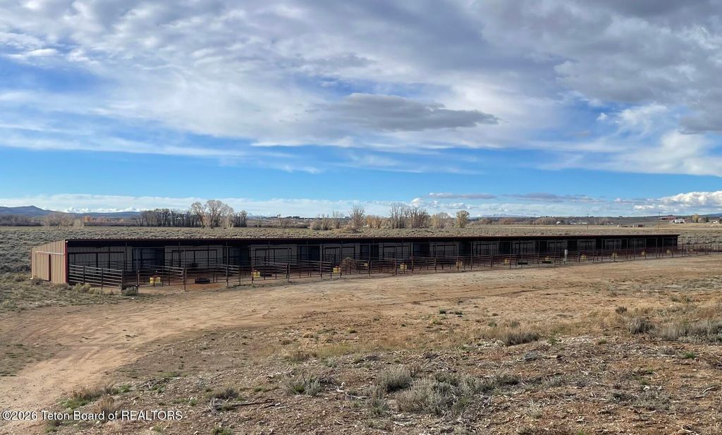 19 CROSSFIRE Road, Pinedale, WY 82941 photo 4